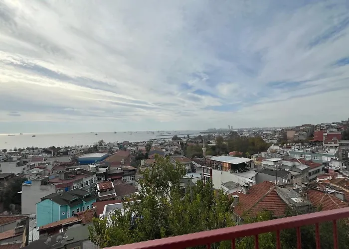 Апартаменты Tulip House Стамбул