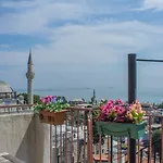 아파트 Tulip House