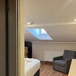 아파트 Tulip House