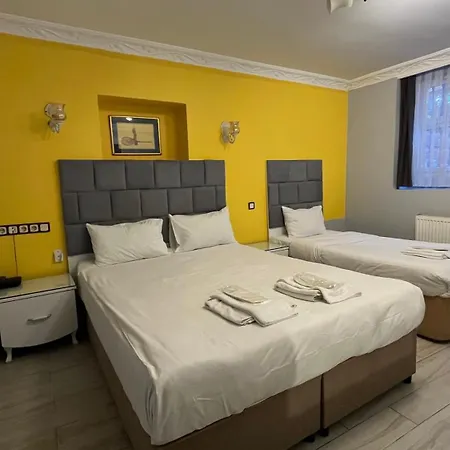 Tulip House Hotell 3*