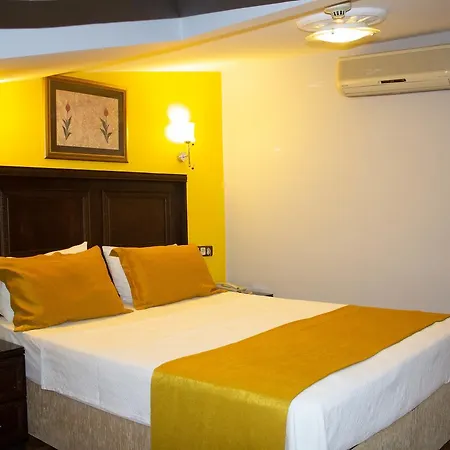 Hotell Tulip House