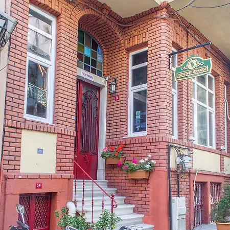 Hotell Tulip House 3*